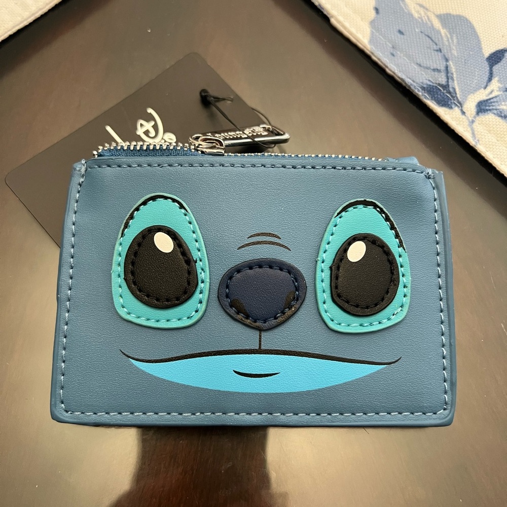 Loungefly Lilo & Stitch Frog Cardholder - Picture 4 of 5